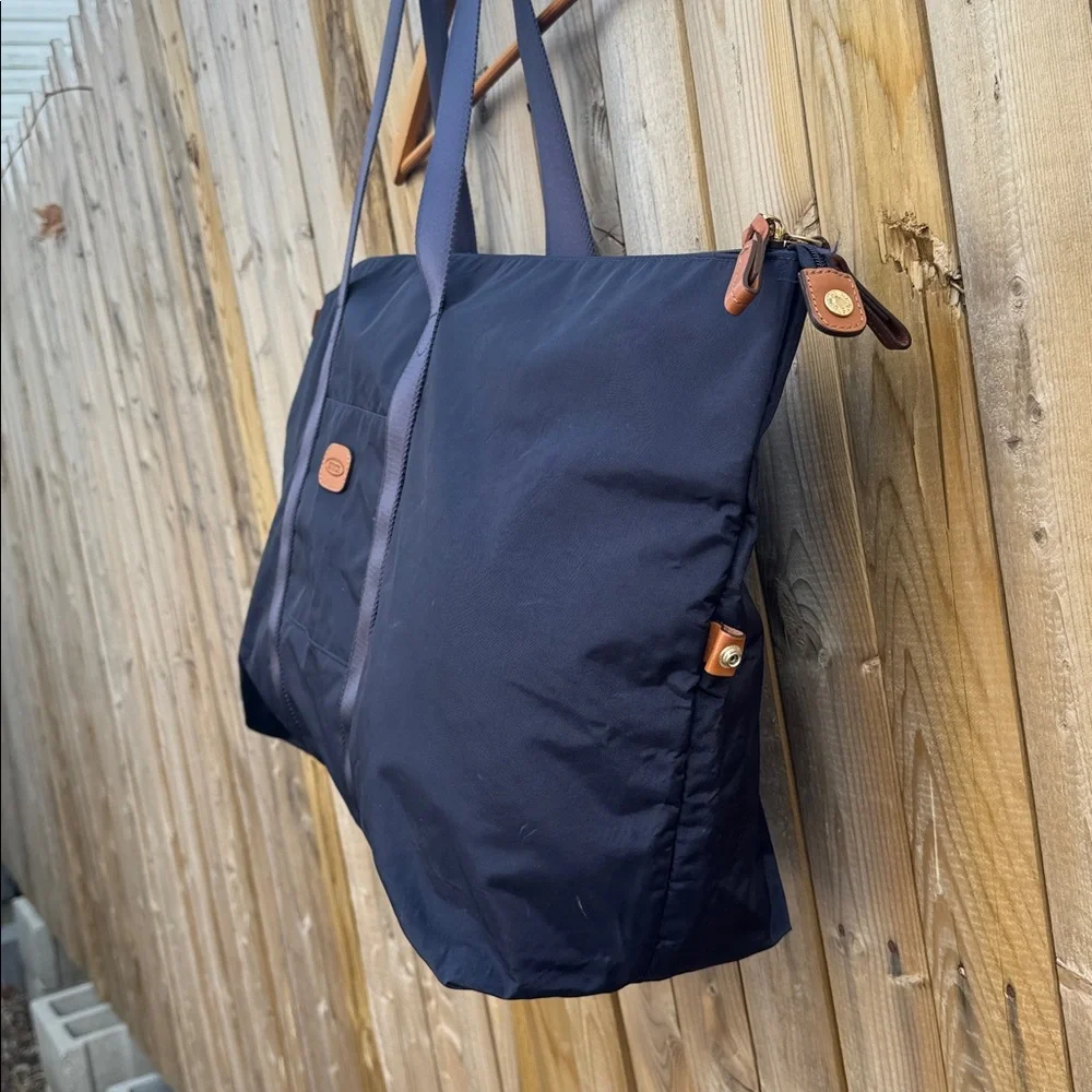 Bric’s blue duffel bag